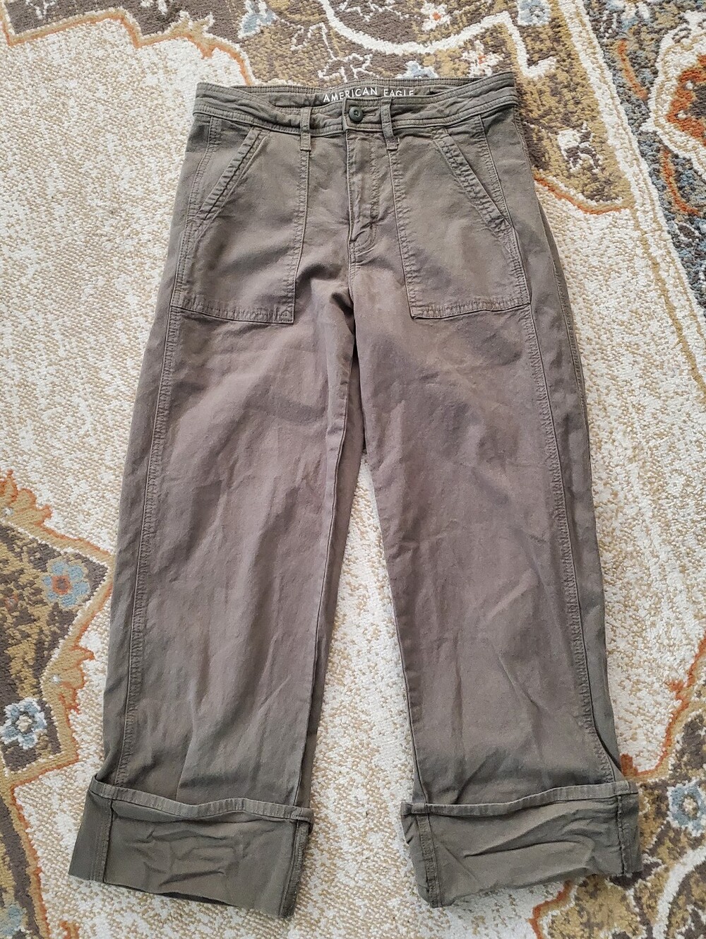 AMERICAN EAGLE Army Green Buckle Adjust Waist Stovepipe Cropped 6